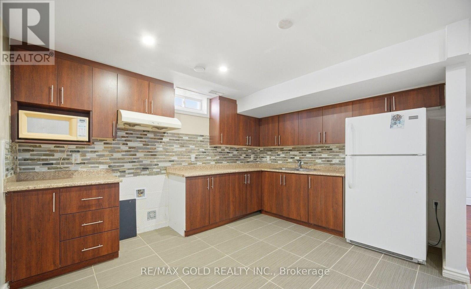28 Latania Boulevard, Brampton, Ontario  L6P 1S9 - Photo 27 - W13214650