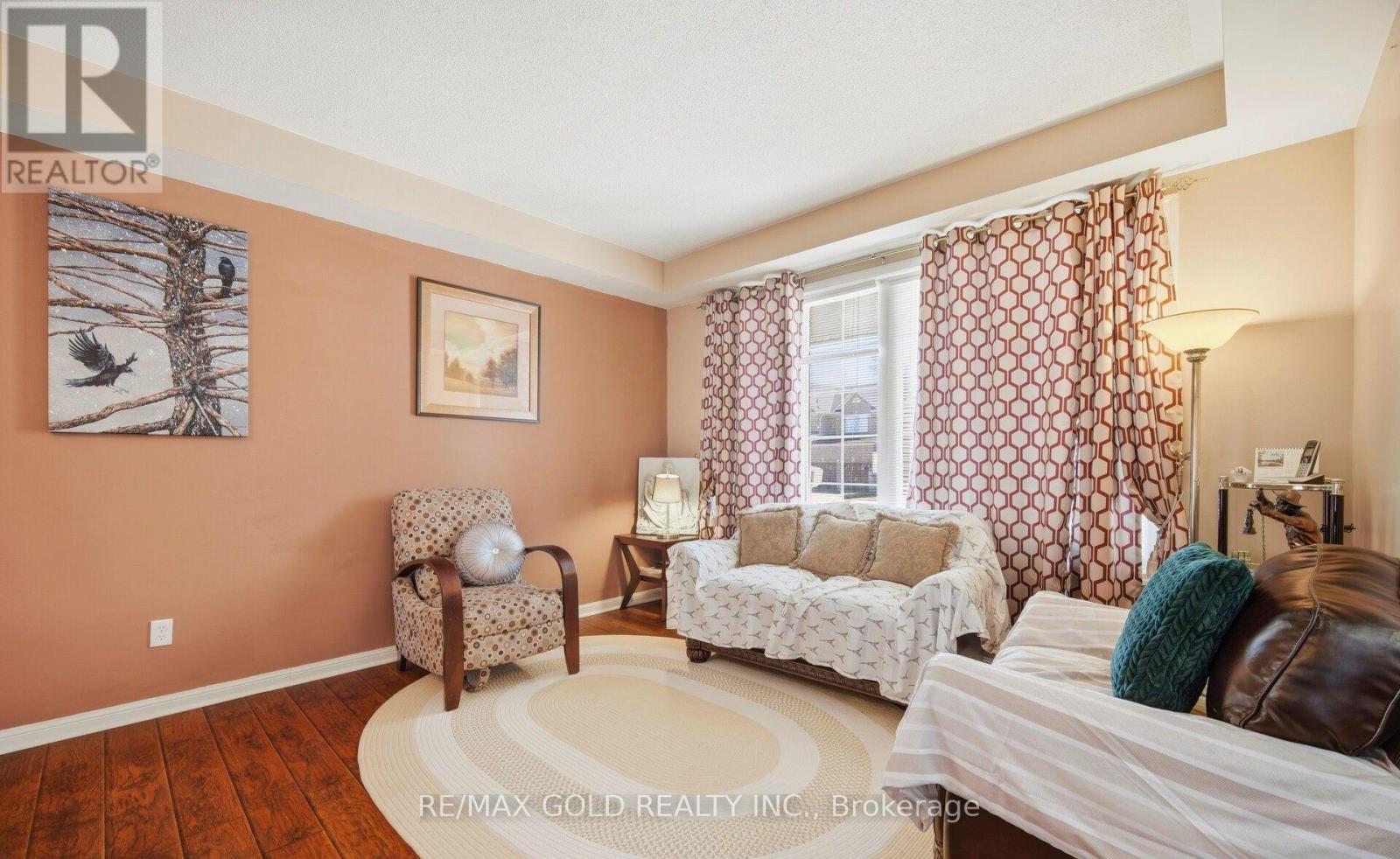 28 Latania Boulevard, Brampton, Ontario  L6P 1S9 - Photo 3 - W13214650