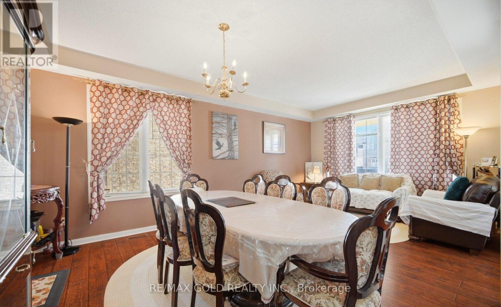 28 Latania Boulevard, Brampton, Ontario  L6P 1S9 - Photo 6 - W13214650