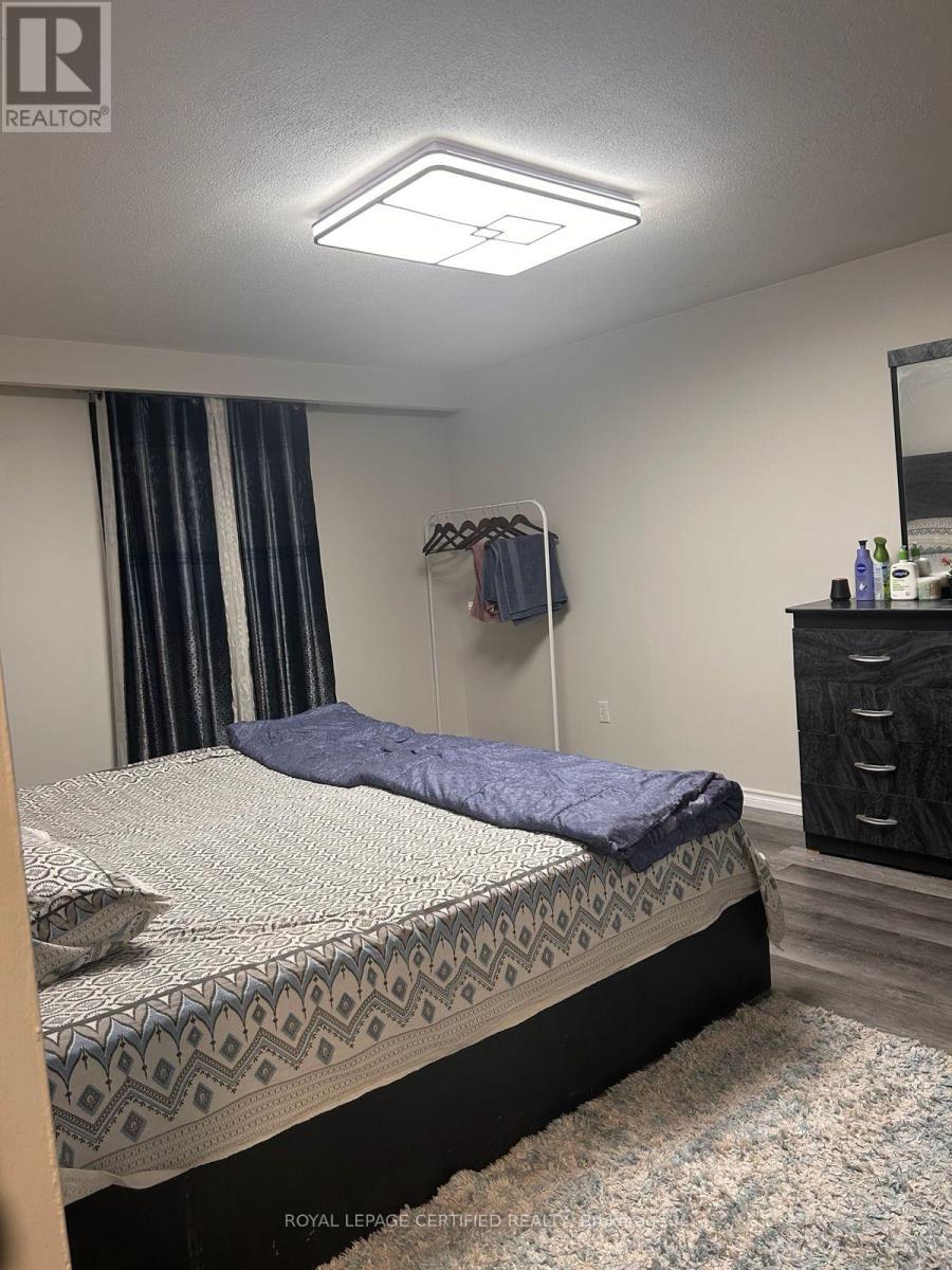 Upper - 2604 Hornsgate Drive, Mississauga, Ontario  L5K 1P6 - Photo 9 - W13214718