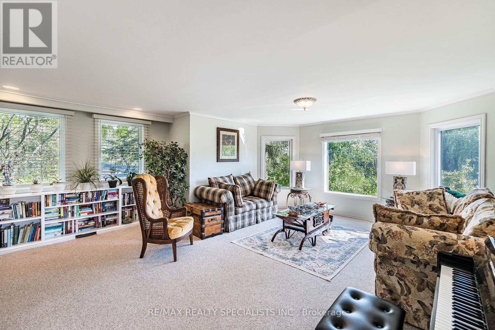 9 Mccartney Drive, Caledon, Ontario  L7C 0B7 - Photo 11 - W13214766