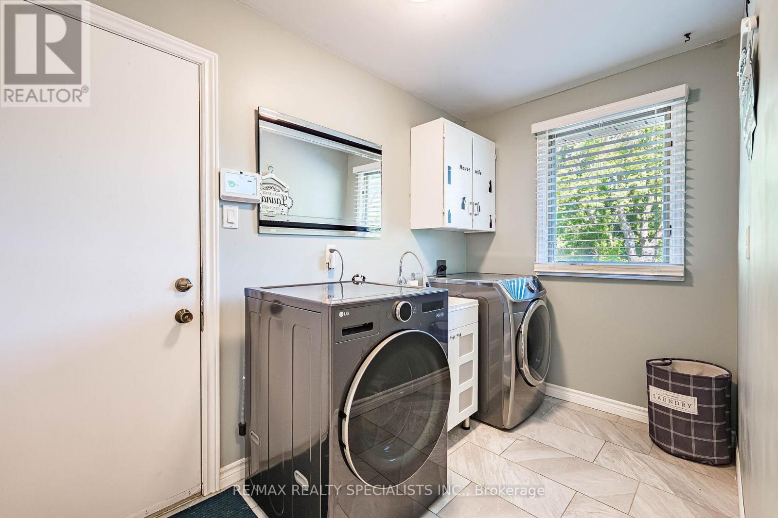 9 Mccartney Drive, Caledon, Ontario  L7C 0B7 - Photo 19 - W13214766