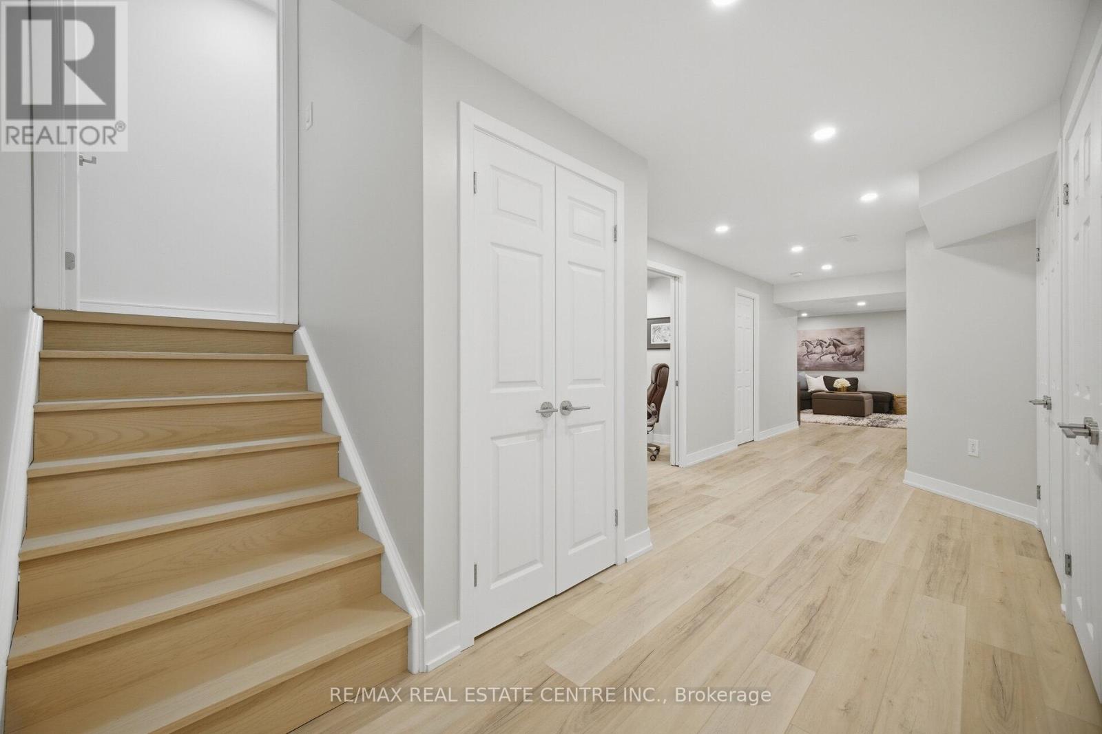 5388 Kindos Street, Burlington, Ontario  L7L 7M6 - Photo 39 - W13214802