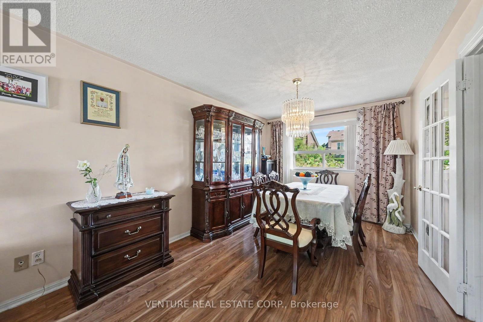 346 Centre Street N, Brampton, Ontario  L6V 3B5 - Photo 15 - W13214836