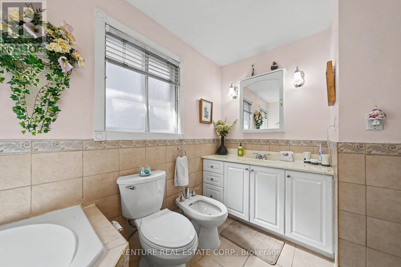 346 Centre Street N, Brampton, Ontario  L6V 3B5 - Photo 29 - W13214836