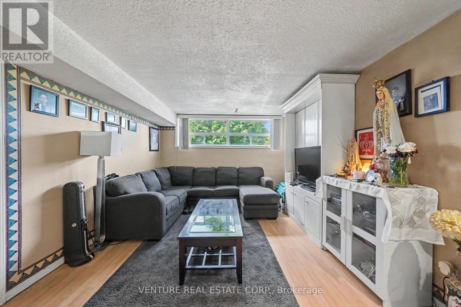 346 Centre Street N, Brampton, Ontario  L6V 3B5 - Photo 35 - W13214836