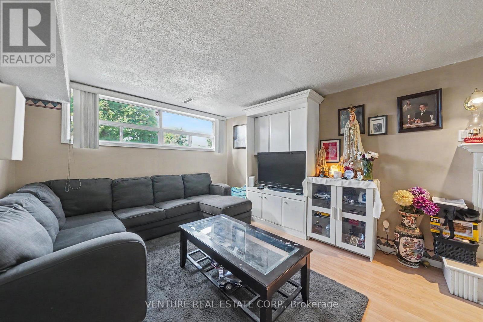 346 Centre Street N, Brampton, Ontario  L6V 3B5 - Photo 36 - W13214836