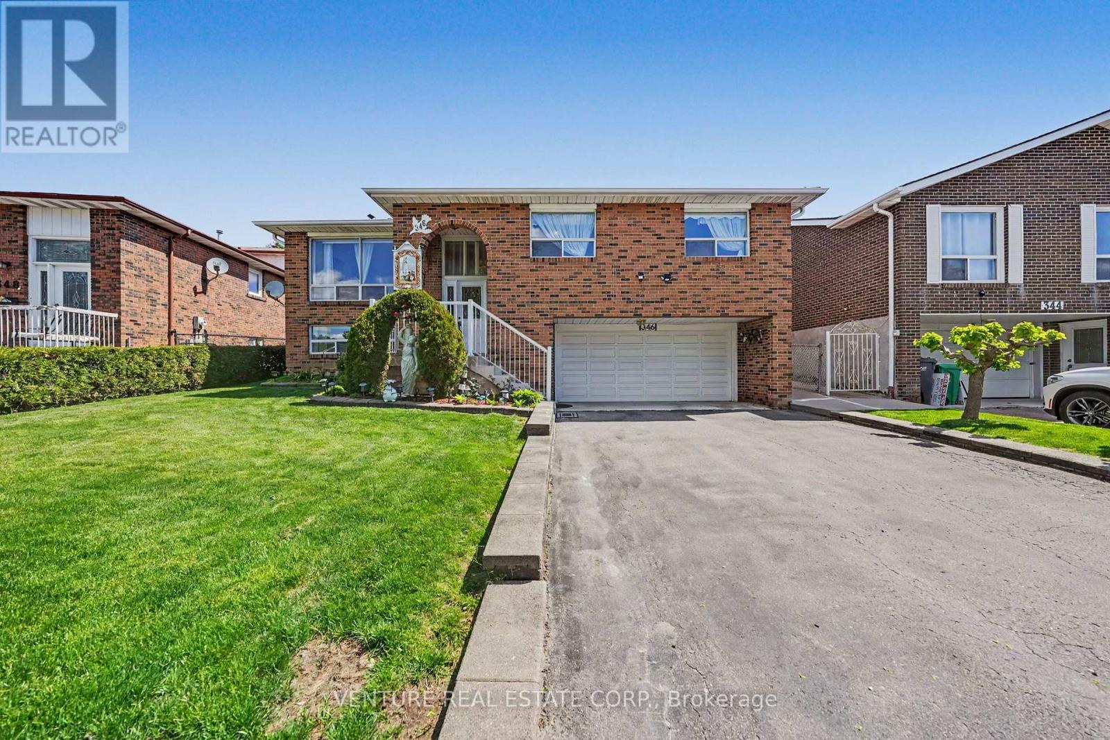 346 Centre Street N, Brampton, Ontario  L6V 3B5 - Photo 8 - W13214836