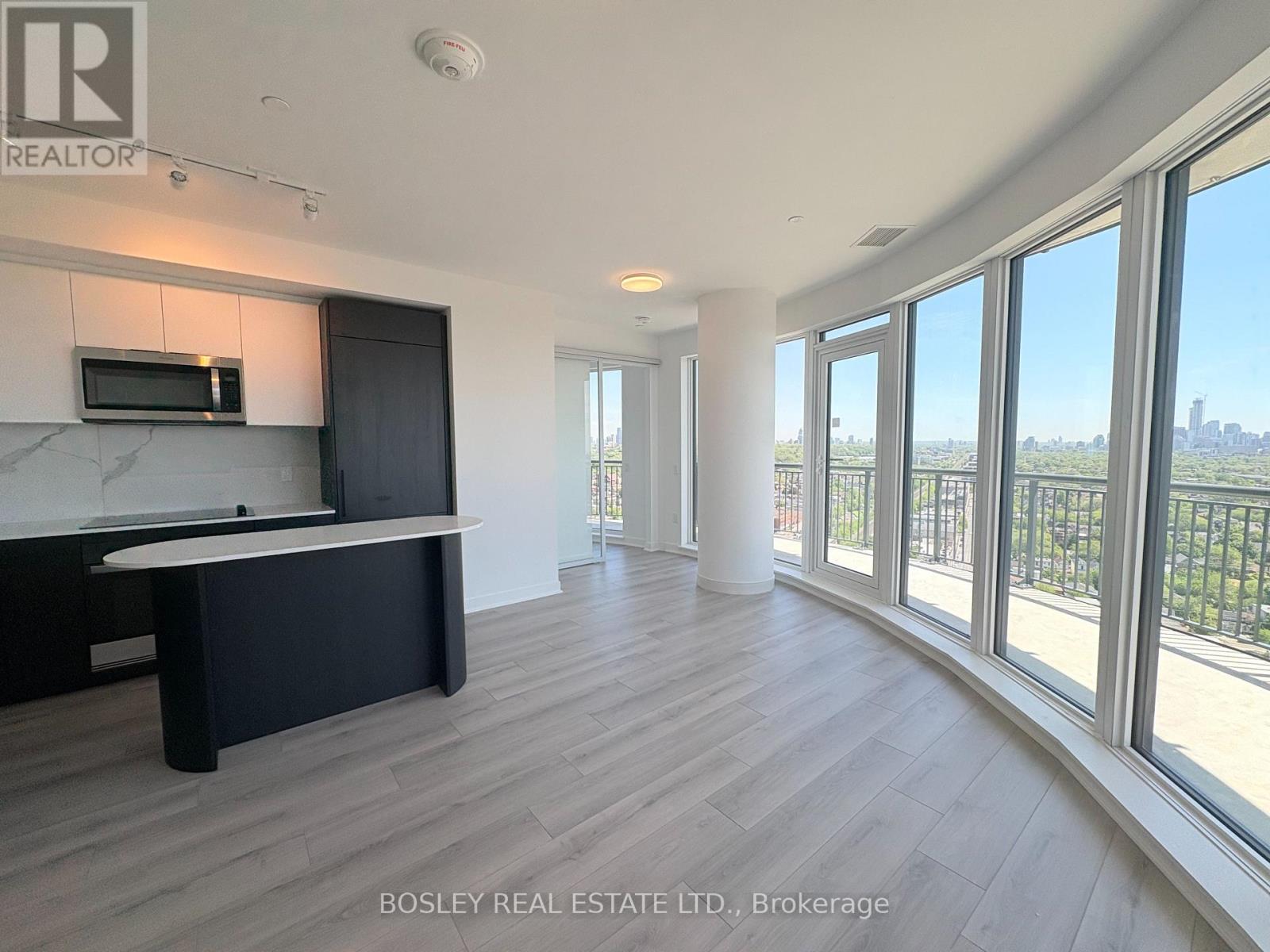 2207 - 1185 Dupont Avenue, Toronto, Ontario  M6H 0G5 - Photo 5 - W13214868
