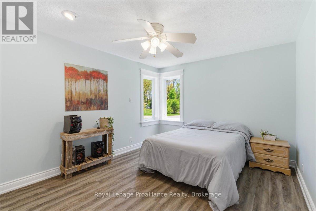 233 Parkview Road, Prince Edward County, Ontario  K0K 1L0 - Photo 21 - X13215014