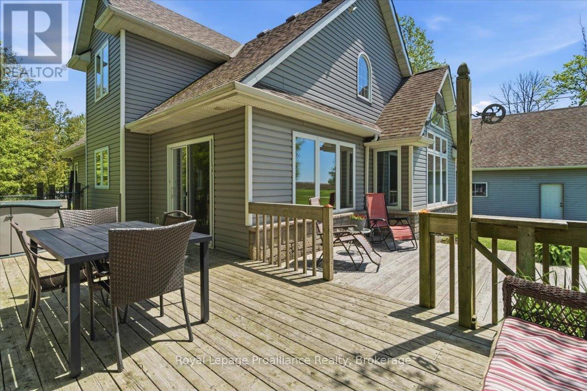 233 Parkview Road, Prince Edward County, Ontario  K0K 1L0 - Photo 39 - X13215014