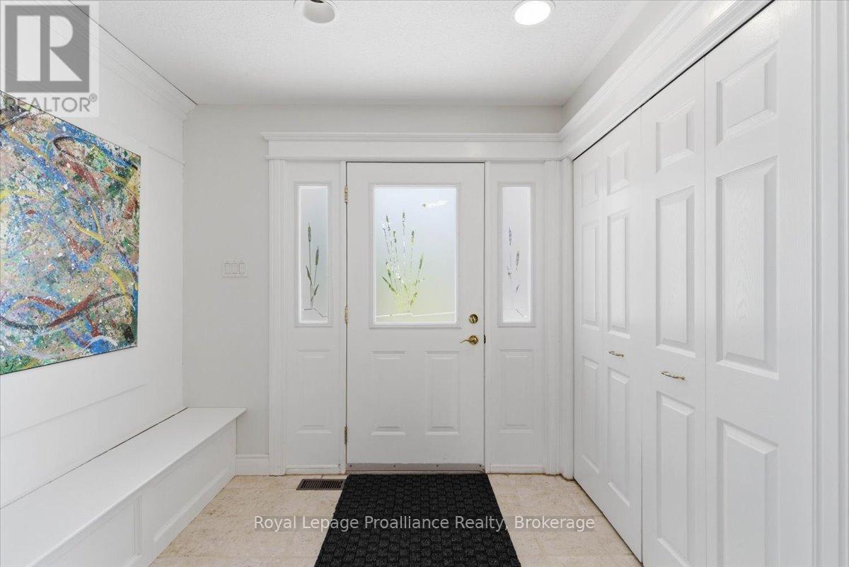 233 Parkview Road, Prince Edward County, Ontario  K0K 1L0 - Photo 4 - X13215014