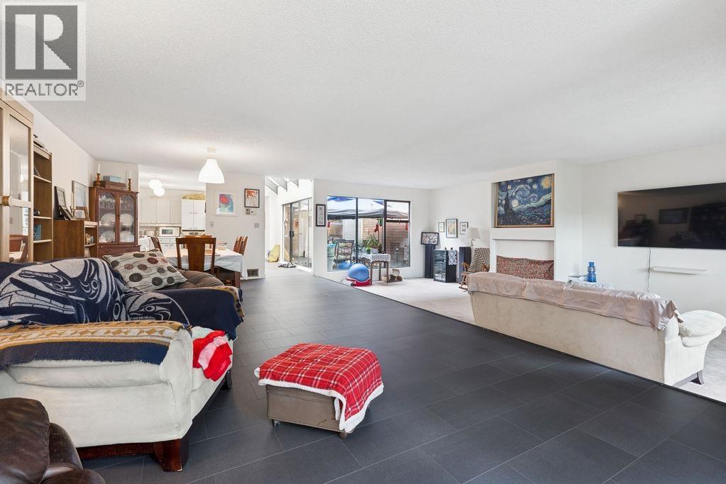 6626 Turnberry Crescent, Vancouver, British Columbia  V5X 4M8 - Photo 1 - R3129563