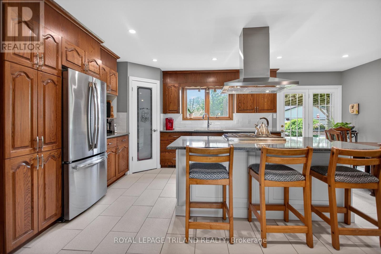 8651 Irish Drive, Strathroy-Caradoc, Ontario  N0L 1W0 - Photo 10 - X13215000