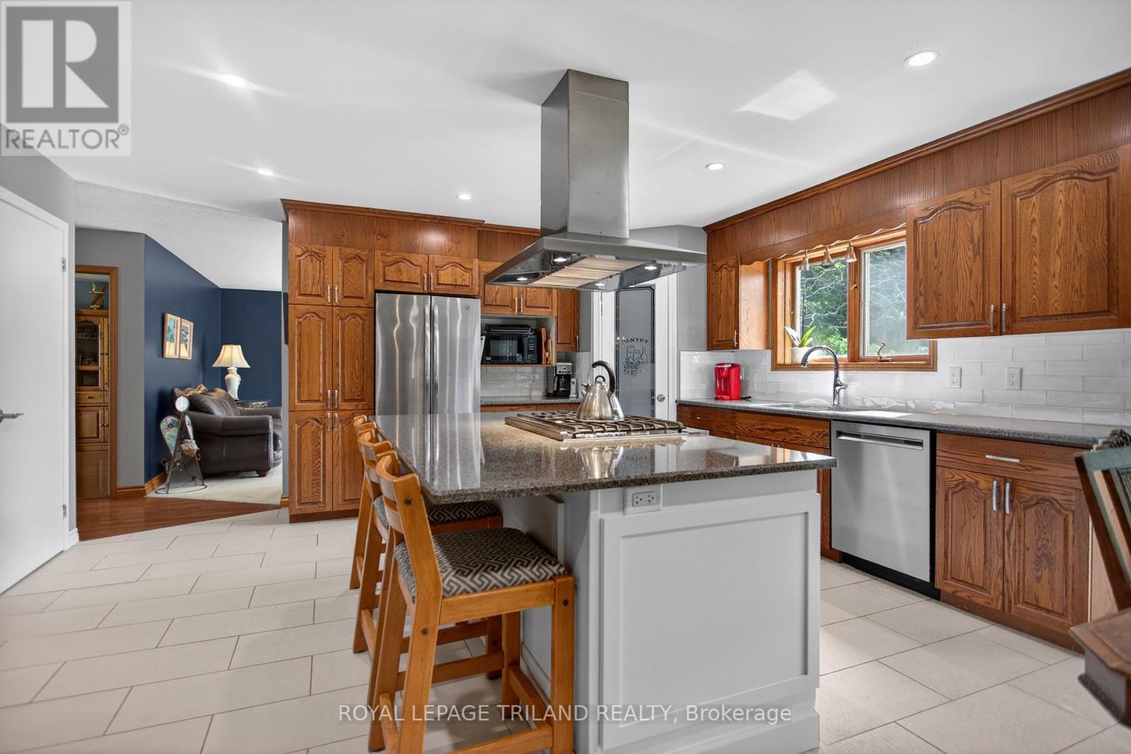 8651 Irish Drive, Strathroy-Caradoc, Ontario  N0L 1W0 - Photo 14 - X13215000