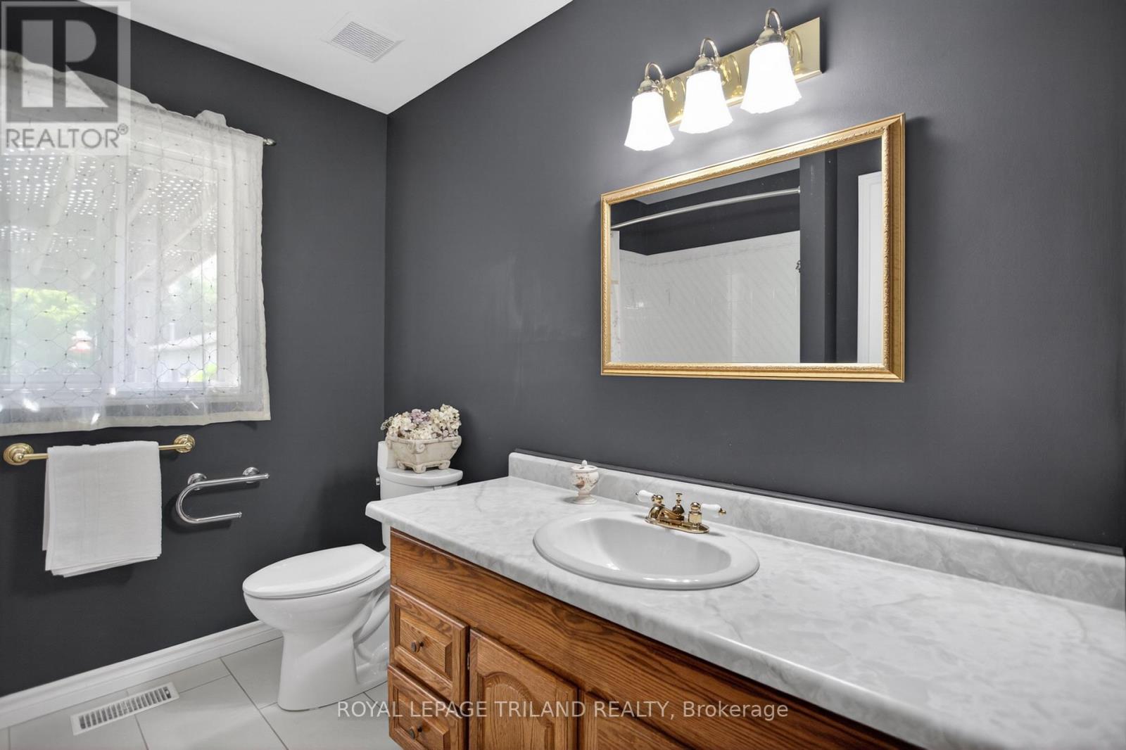 8651 Irish Drive, Strathroy-Caradoc, Ontario  N0L 1W0 - Photo 22 - X13215000