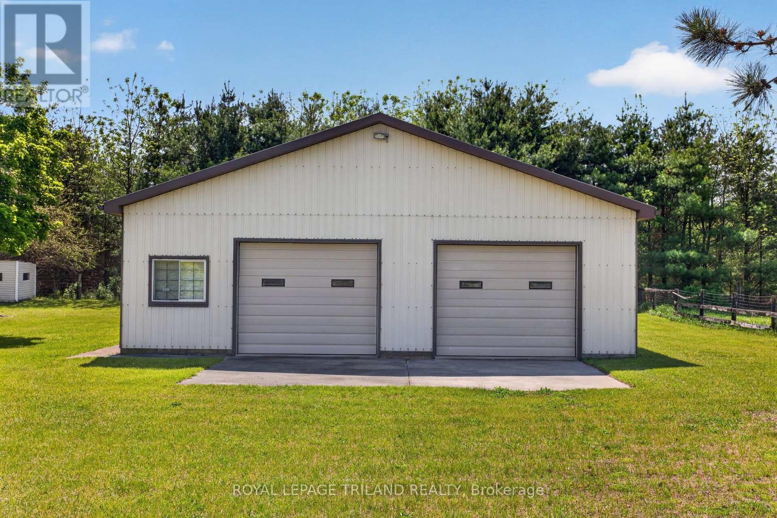 8651 Irish Drive, Strathroy-Caradoc, Ontario  N0L 1W0 - Photo 45 - X13215000