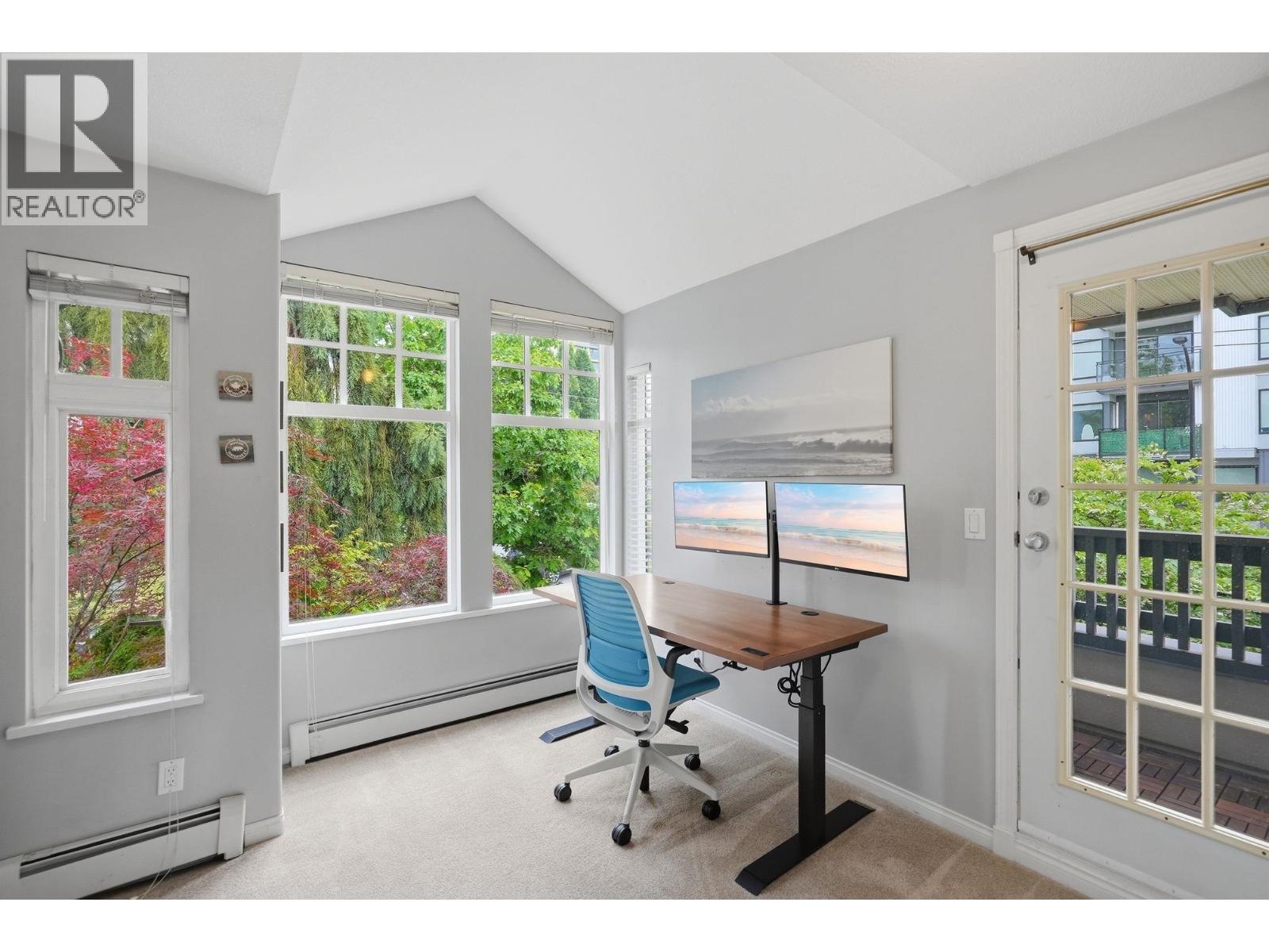 203 W 6th Street, North Vancouver, British Columbia  V7M 1K7 - Photo 13 - R3129561