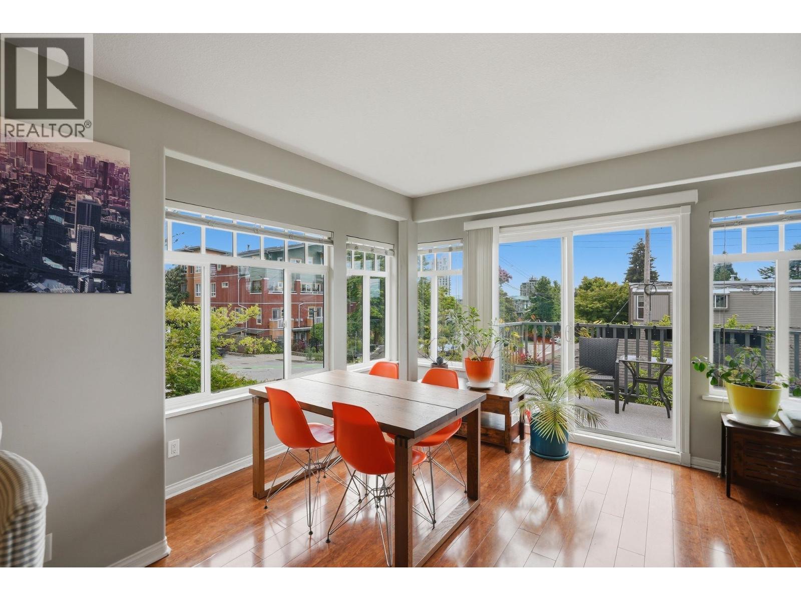 203 W 6th Street, North Vancouver, British Columbia  V7M 1K7 - Photo 21 - R3129561