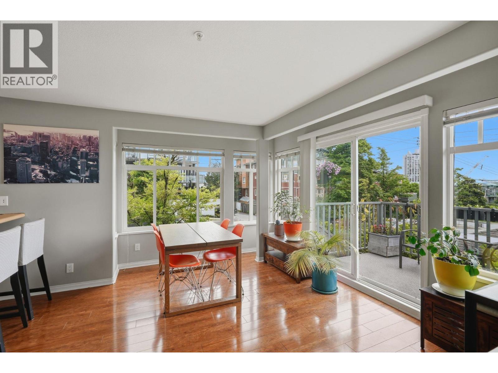 203 W 6th Street, North Vancouver, British Columbia  V7M 1K7 - Photo 22 - R3129561