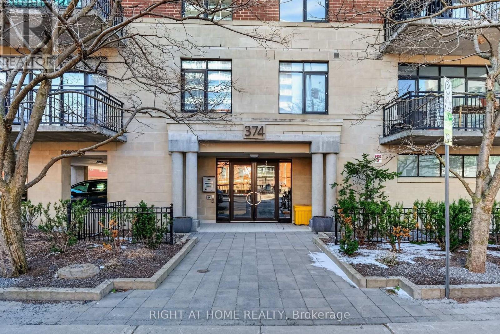 901 - 374 Cooper Street, Ottawa, Ontario  K2P 2P4 - Photo 2 - X13214934