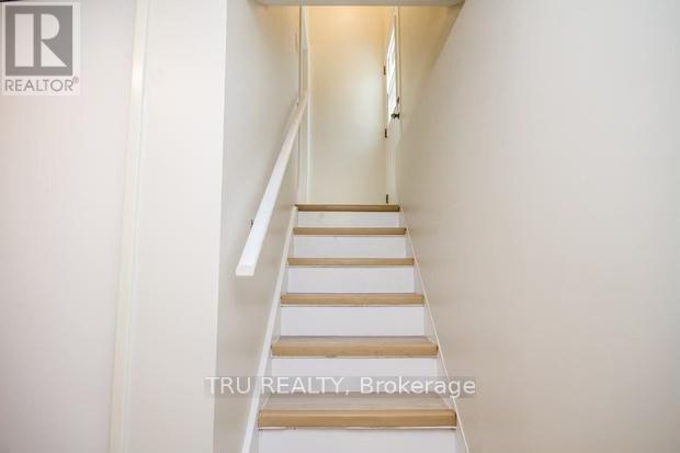 B - 2430 Iris Street, Ottawa, Ontario  K2C 1C6 - Photo 4 - X13215024