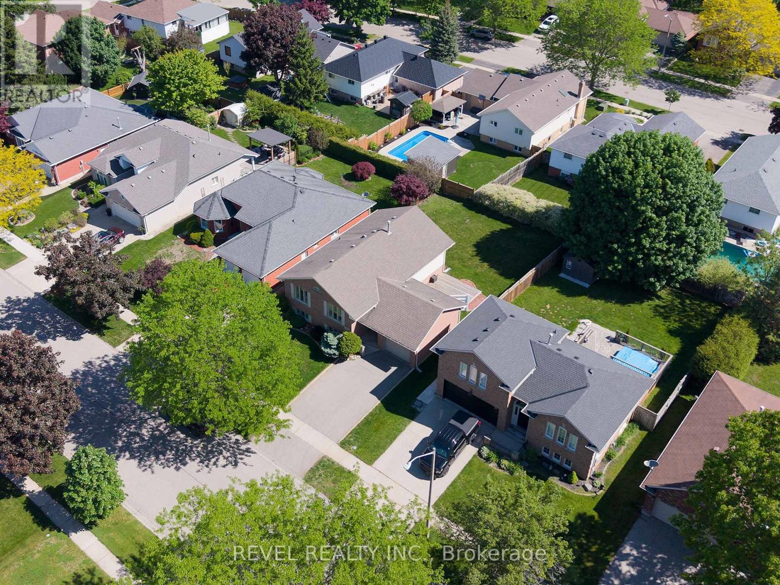 23 Trillium Way, Brantford, Ontario  N3R 7T7 - Photo 36 - X13214568