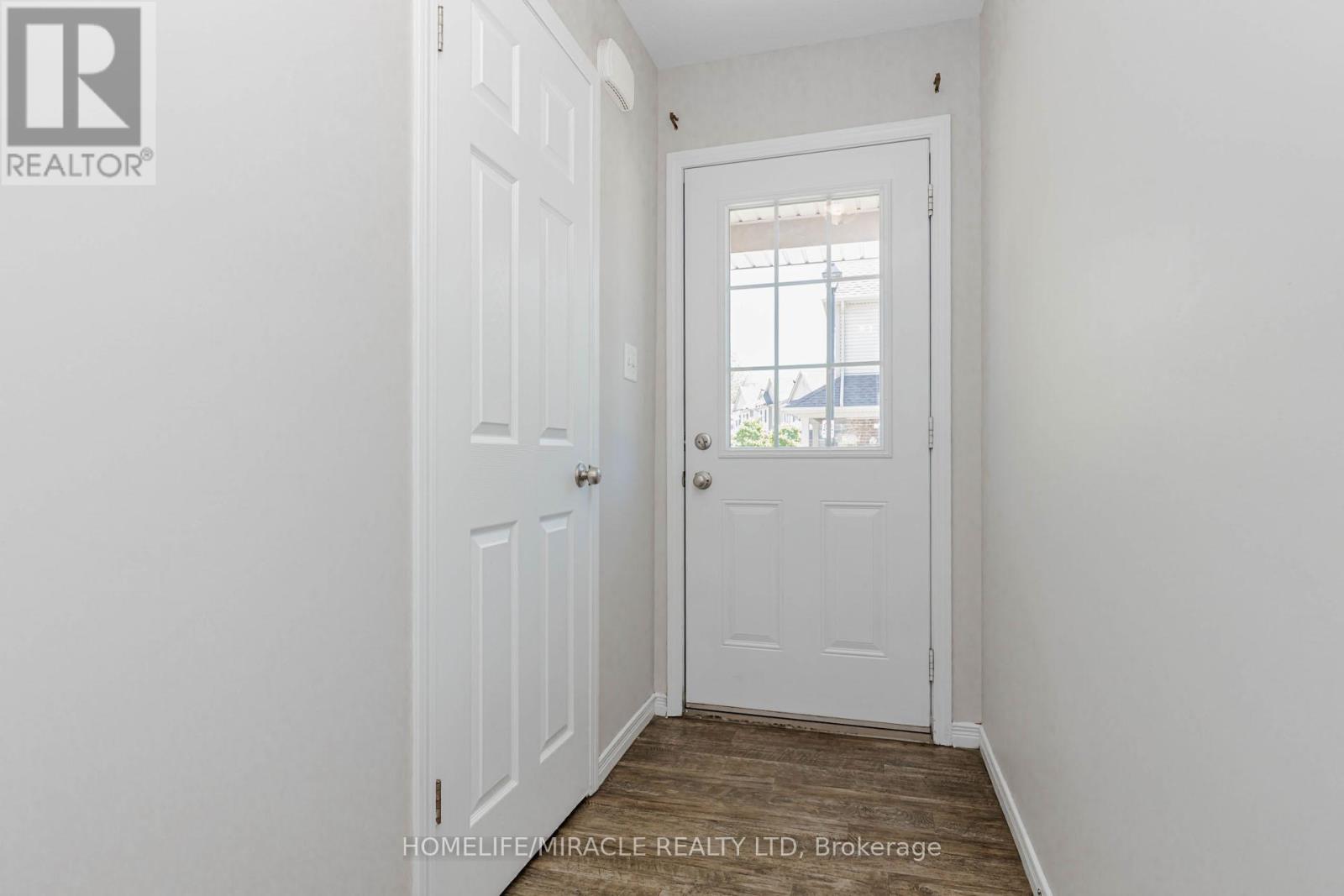 55 - 50 Pinnacle Drive, Kitchener, Ontario  N2P 0H8 - Photo 4 - X13214628