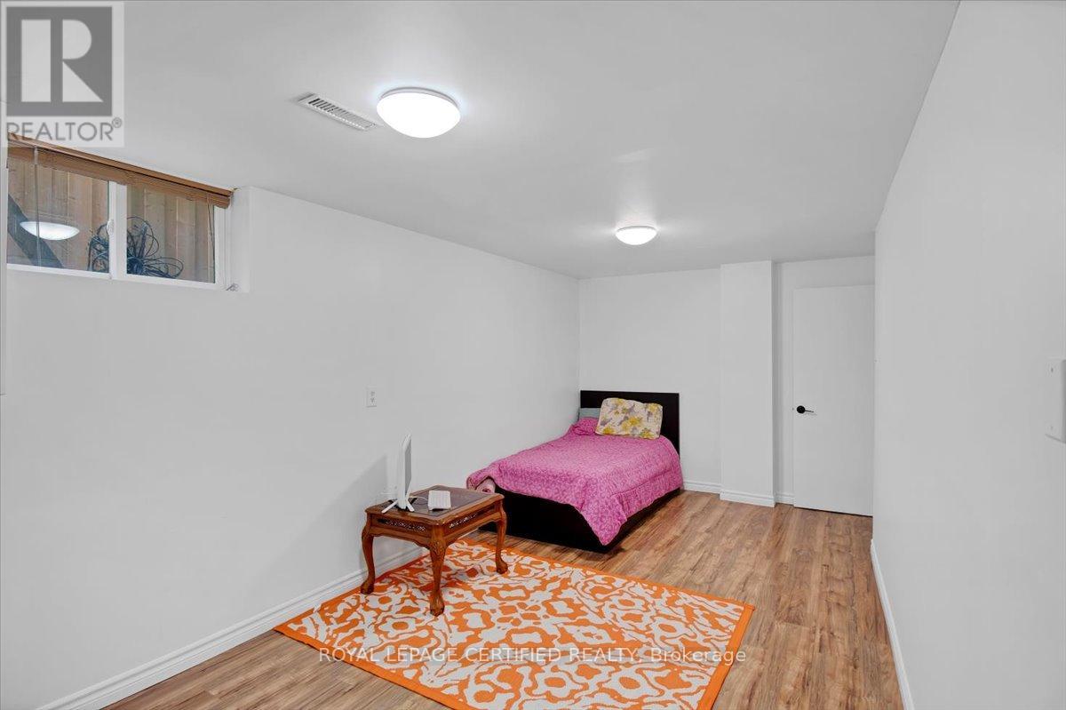 35 Trenholme Crescent, Hamilton, Ontario  L8W 2L4 - Photo 43 - X13214884