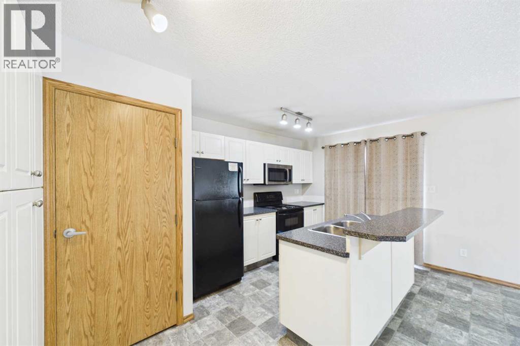 40, 20 Jacobs Close, Red Deer, Alberta  T4P 4E1 - Photo 4 - A2309756