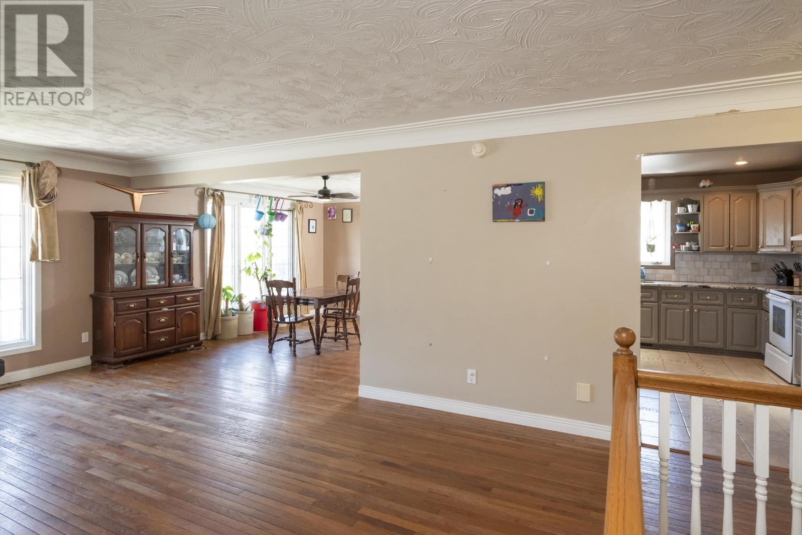 215 Linden Ct, Thunder Bay, Ontario  P7B 6R6 - Photo 10 - TB2601263
