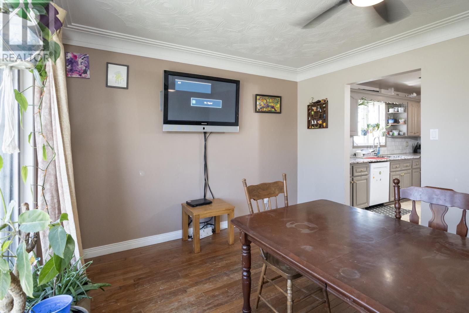 215 Linden Ct, Thunder Bay, Ontario  P7B 6R6 - Photo 22 - TB2601263