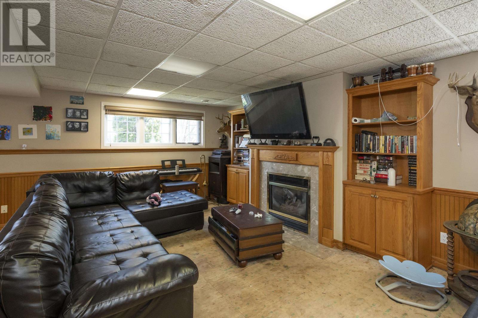 215 Linden Ct, Thunder Bay, Ontario  P7B 6R6 - Photo 26 - TB2601263
