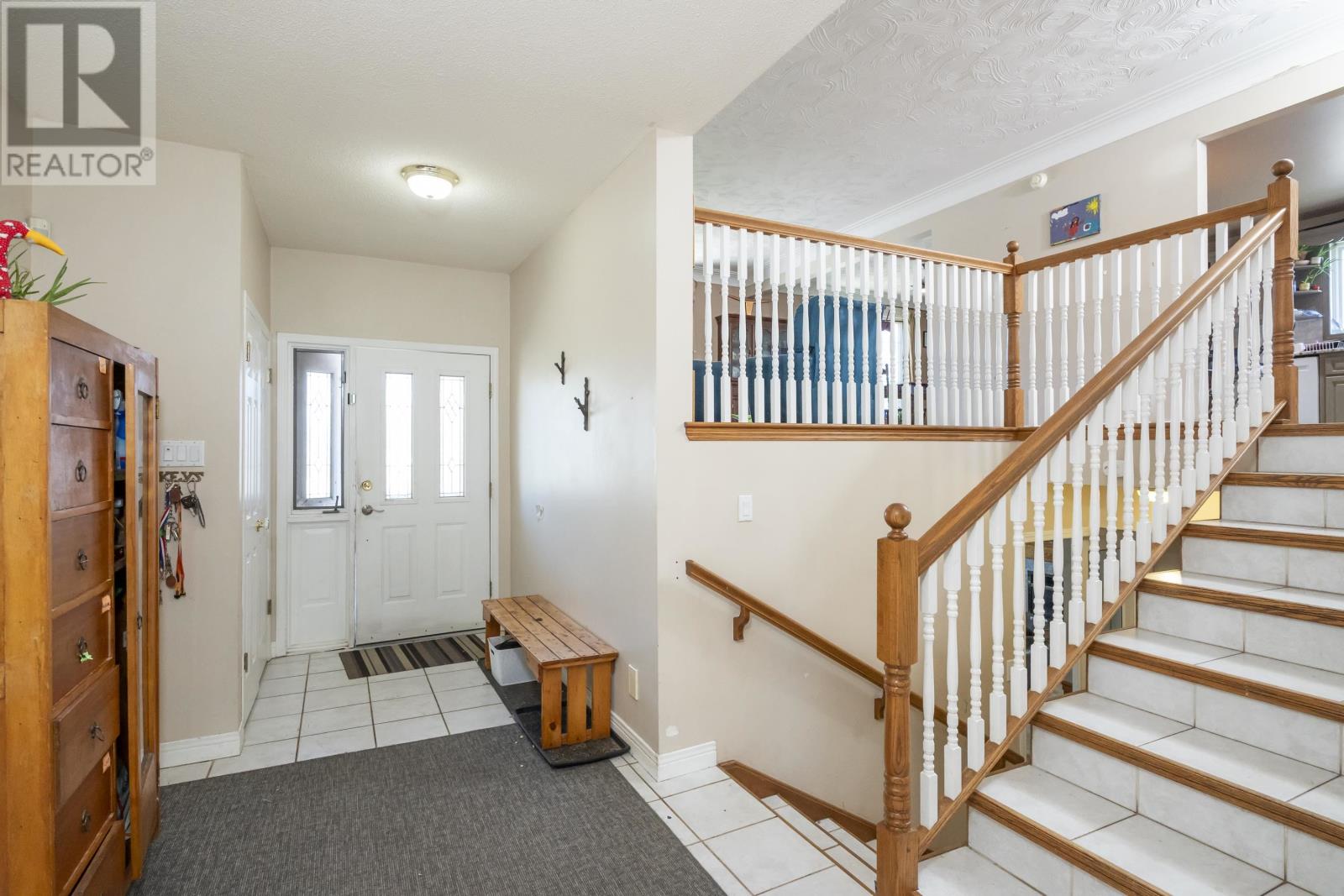 215 Linden Ct, Thunder Bay, Ontario  P7B 6R6 - Photo 7 - TB2601263