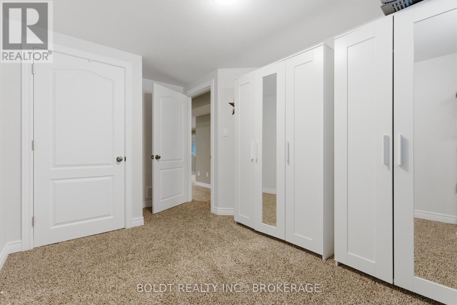 6577 St. Michael Avenue, Niagara Falls, Ontario  L2H 0C6 - Photo 36 - X13214770