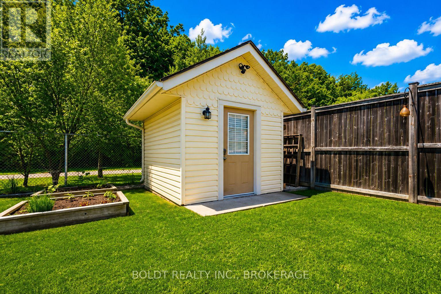 6577 St. Michael Avenue, Niagara Falls, Ontario  L2H 0C6 - Photo 43 - X13214770