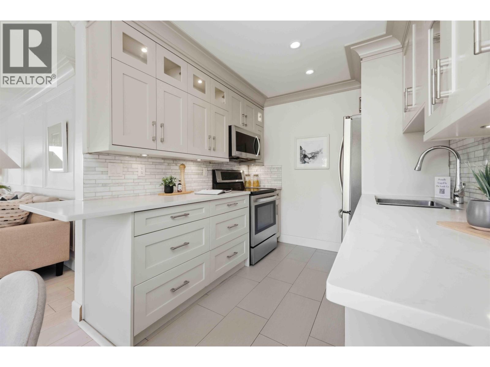 101 330 W 2d Street, North Vancouver, British Columbia  V7M 1E1 - Photo 10 - R3129641