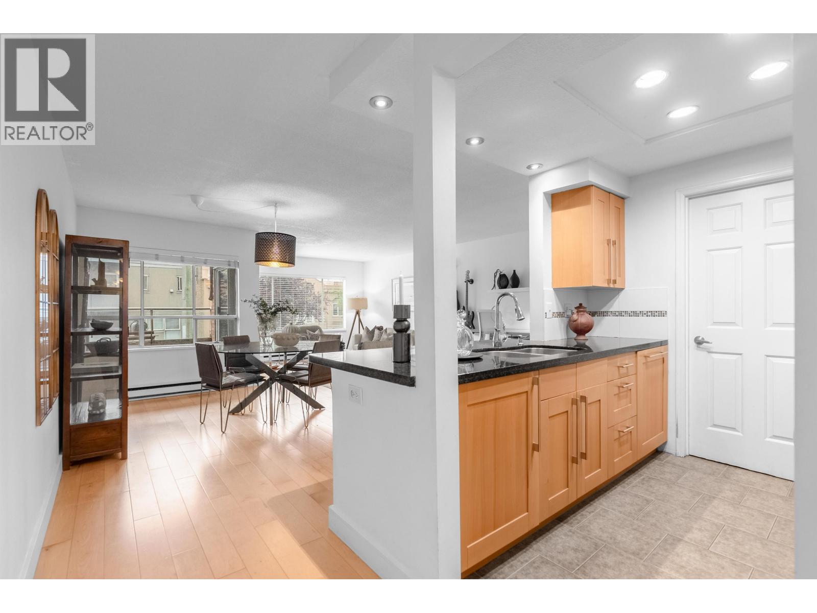101 2412 Alder Street, Vancouver, British Columbia V6H 3Z4 - Photo 10 - R3129663
