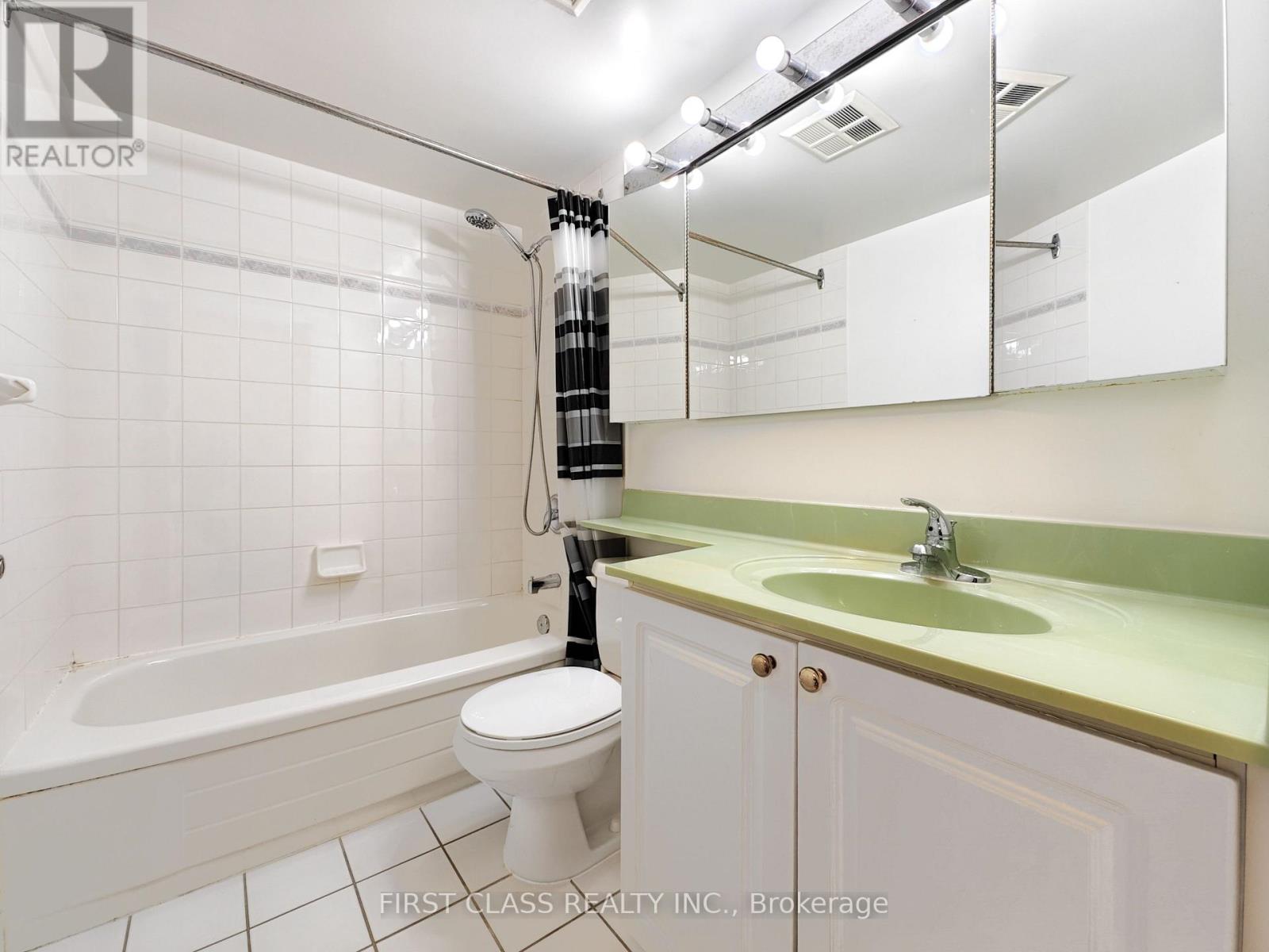 606 - 8 Pemberton Avenue, Toronto, Ontario  M2M 4K8 - Photo 19 - C13214956