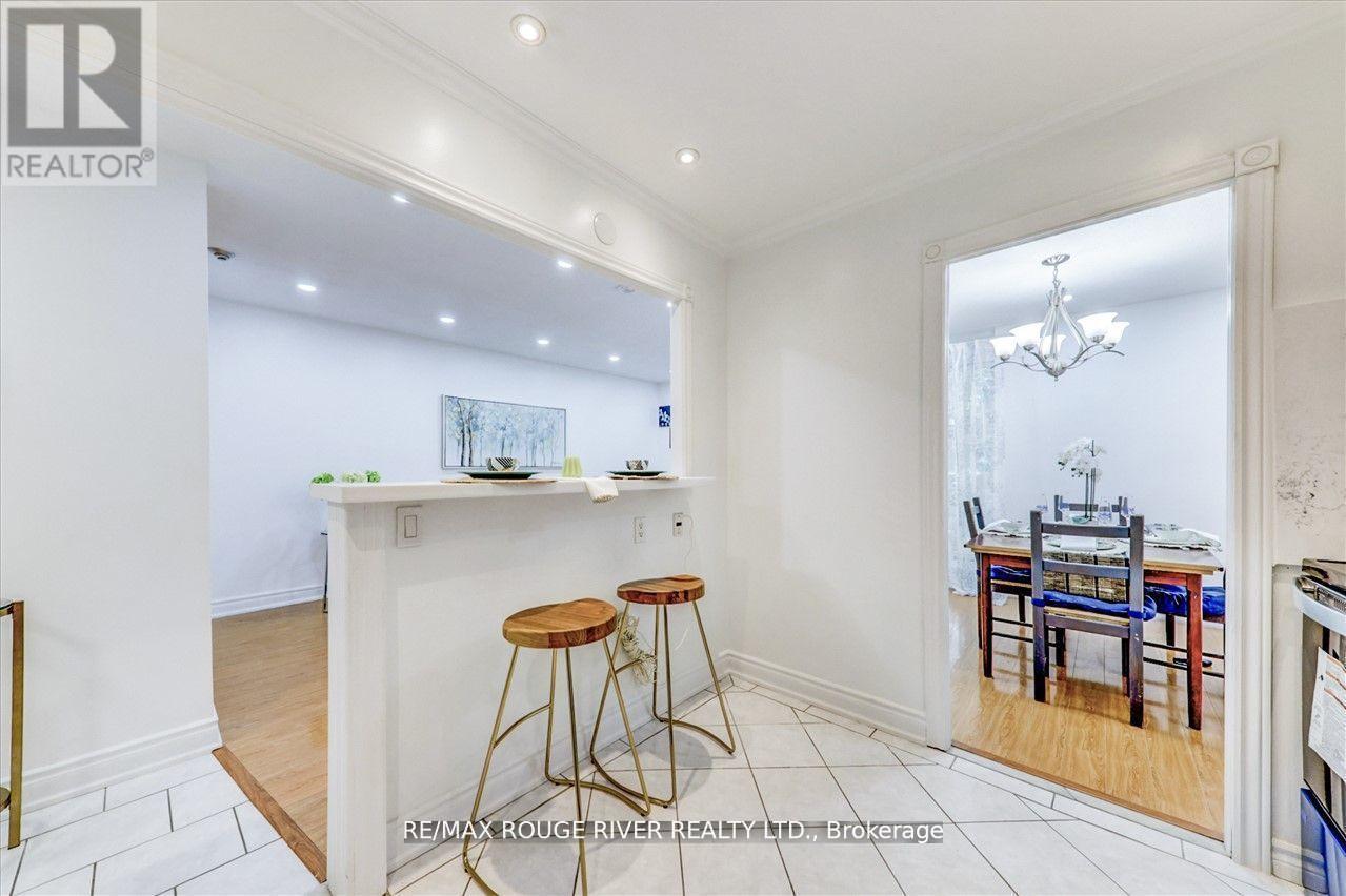 21 - 25 Pebble Byway, Toronto, Ontario  M2H 3J6 - Photo 14 - C13214986