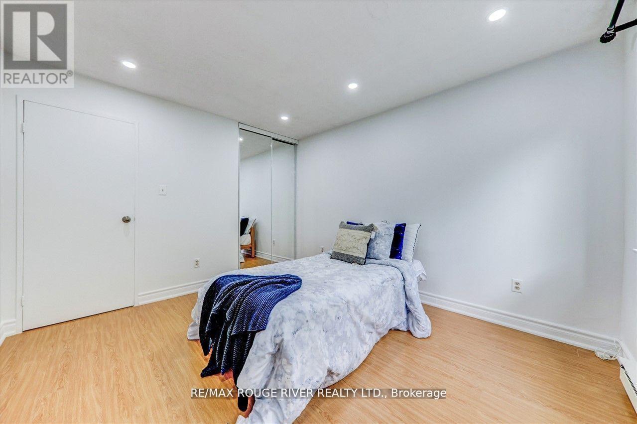 21 - 25 Pebble Byway, Toronto, Ontario  M2H 3J6 - Photo 23 - C13214986