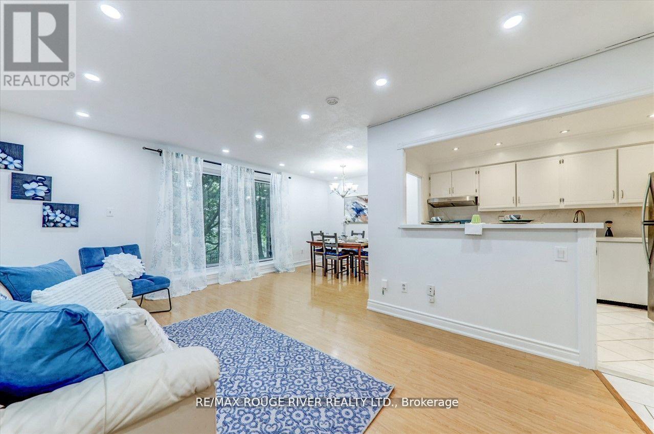 21 - 25 Pebble Byway, Toronto, Ontario  M2H 3J6 - Photo 8 - C13214994
