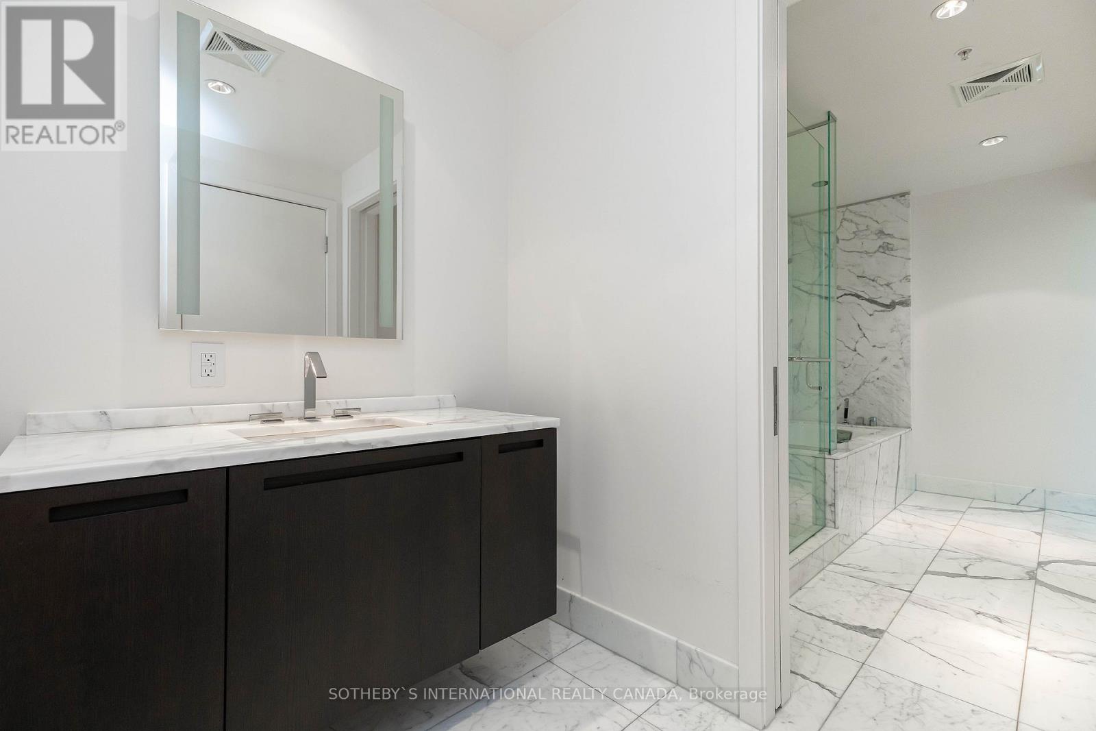 3002 - 180 University Avenue, Toronto, Ontario  M5H 0A2 - Photo 6 - C13214998