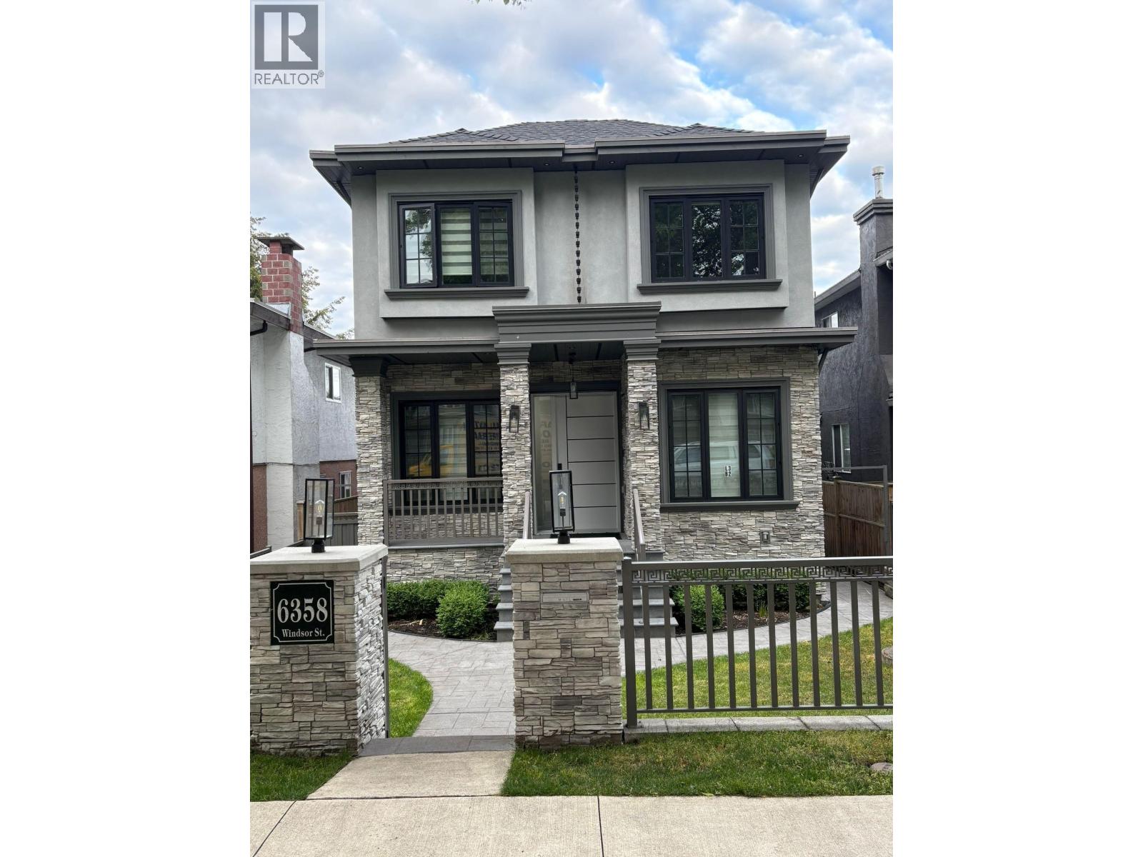 1 6358 Windsor Street, Vancouver, British Columbia  V5W 3J5 - Photo 1 - R3129000