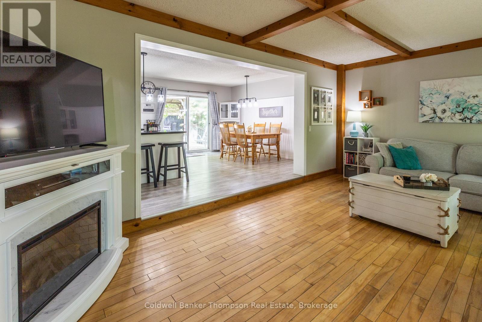 1067 Hillside Crescent, Lake Of Bays, Ontario P1H 2J6 - Photo 6 - X13214992