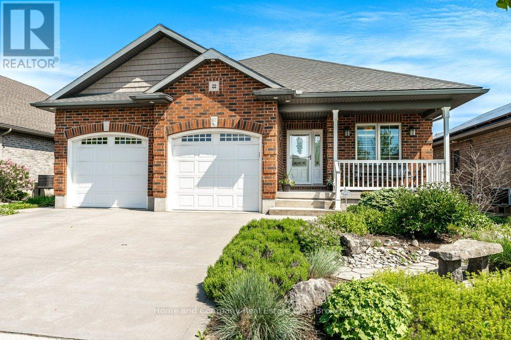 22 FINDLAY PLACE, Stratford, Ontario