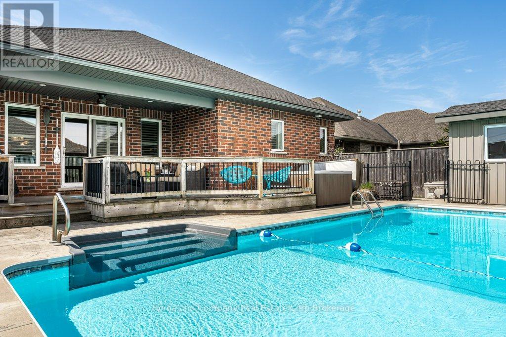 22 Findlay Place, Stratford, Ontario  N5A 0A7 - Photo 35 - X13215006