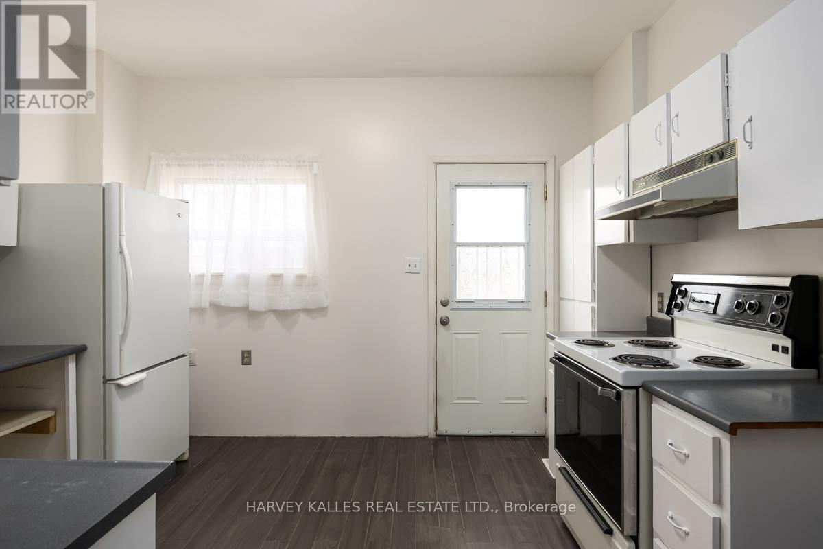 50 Ashdale Avenue, Toronto, Ontario  M4L 2Y7 - Photo 12 - E13214924