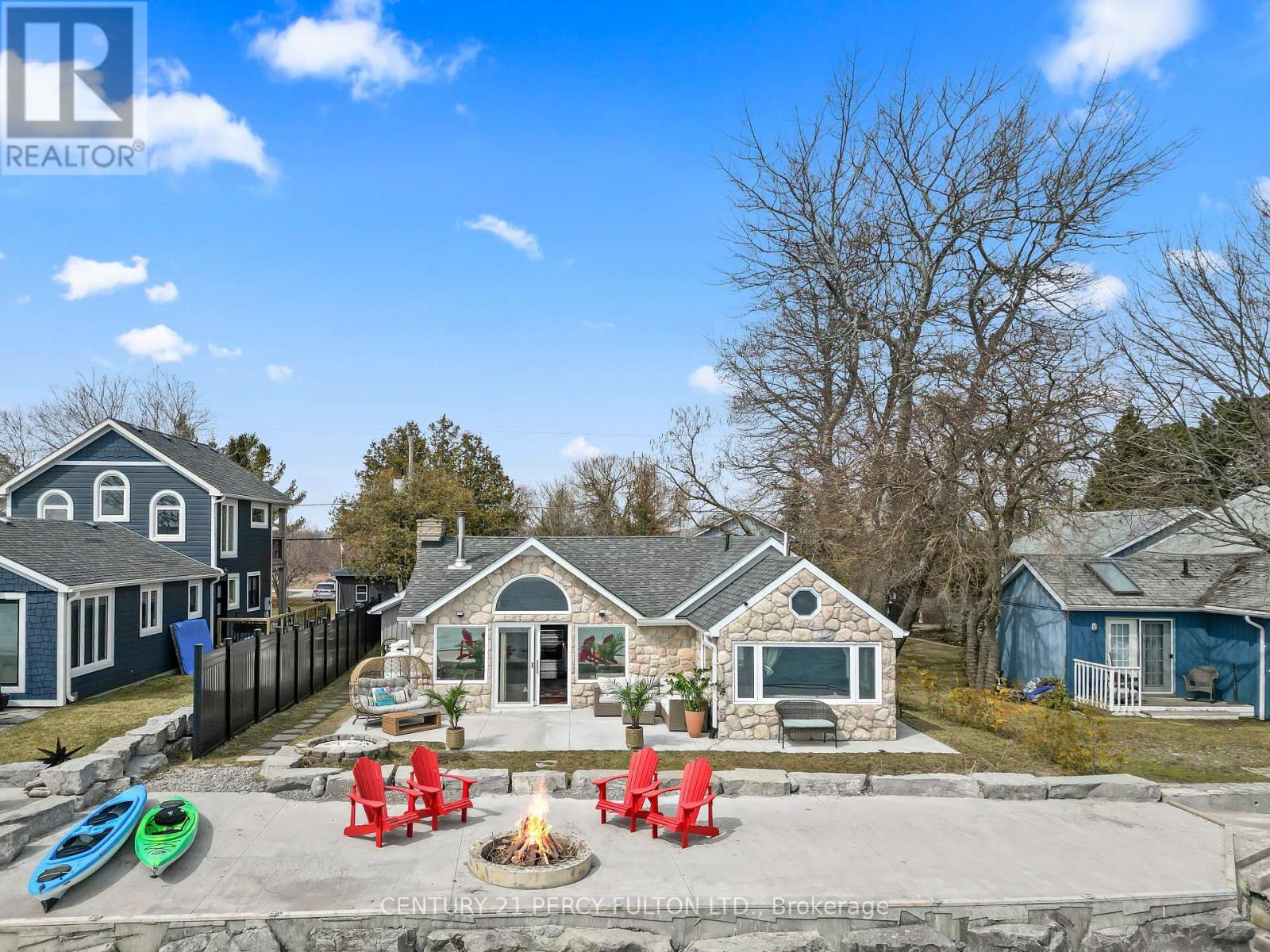127 Cedar Crest Beach Road, Clarington, Ontario  L1C 3K3 - Photo 2 - E13214988