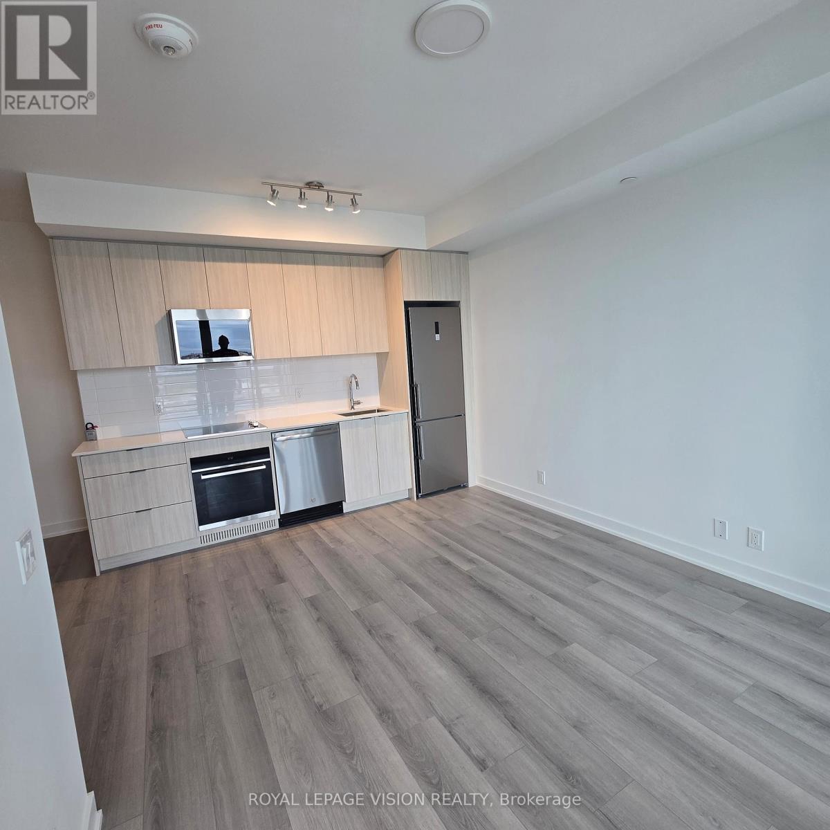401 - 20 Deans Drive, Toronto, Ontario  M1L 0J7 - Photo 14 - E13214398